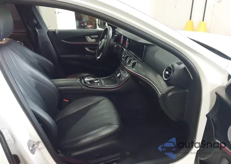 2018 Mercedes-Benz E 300 из США, поврежденный, VIN WDDZF4JB8JA339619